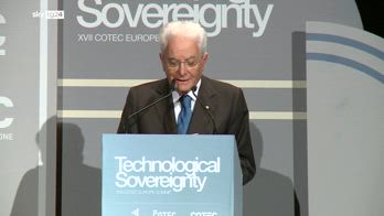 Mattarella: rapporto Draghi autorevole, UE diventi più competitiva