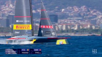 ARRIVO LUNA ROSSA PRIMA GARA