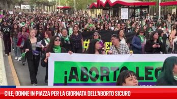 Donne cilene si mobilitano per sostenere il diritto all'aborto