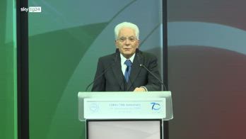 Mattarella al Cern: "Scienza e pace incompatibili con le armi"