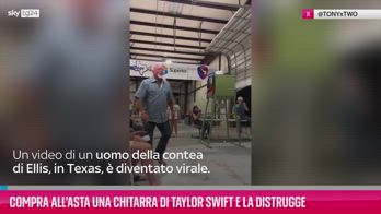 VIDEO Distrutta all'asta una chitarra di Taylor Swift