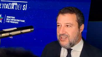 Salvini: io mi occupo di procurare soldi e approvare leggi, non pianto chiodi