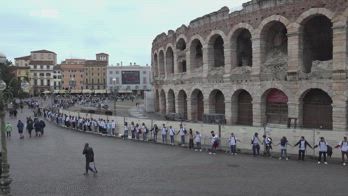 Verona, flash mob ambientale "Planetary Health Festivalâ