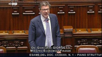 Giorgetti: voglio costruire credibilità per abbassare spread