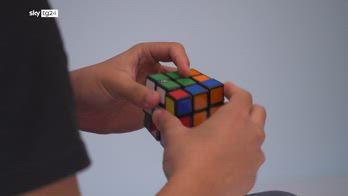 Il cubo di Rubik compie 50 anni, Cuneo lo celebra con una mostra