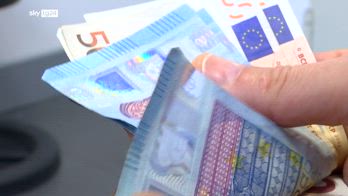 Manovra, pensioni minime: tre euro in più al mese