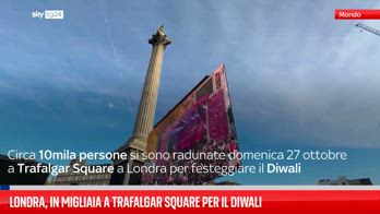 Londra, migliaia di persone a Trafalgar Square per celebrare Diwali