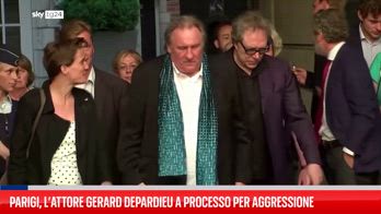 ERROR! Francia, proteste fuori da tribunale per inizio processo contro Gerard Depardieu