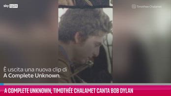 VIDEO A Complete Unknown, Timothée Chalamet canta Bob Dylan