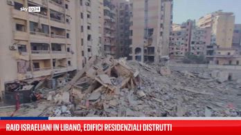 Raid israeliani in Libano, edifici residenziali distrutti