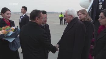 Cina, Mattarella atterra a Pechino per visita di Stato