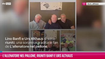 VIDEO L'allenatore nel pallone, riuniti Banfi e Urs Althaus