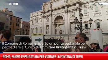 Roma, nuova impalcatura per visitare la Fontana di Trevi