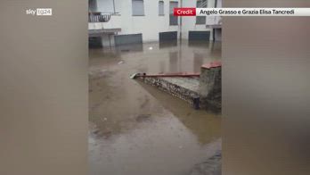 Maltempo a Catania, alluvione invade garage e abitazioni