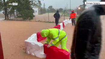 Maltempo in Spagna, allerta rossa su Malaga, 3000 evacuati nei pressi di fiumi