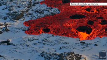 Islanda, il video spettacolare della lava sulla neve