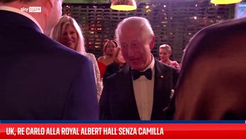 Uk, Re Carlo alla Royal Albert Hall senza Camilla