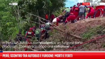 Perù, scontro tra auto e furgone: morti e feriti