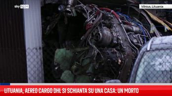 Lituania, aereo cargo DHL si schianta contro una casa