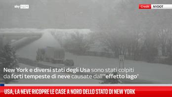 Usa, la neve ricopre le case a nord dello stato di New York