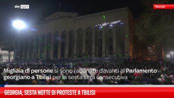 Georgia, sesta notte di proteste a Tbilisi