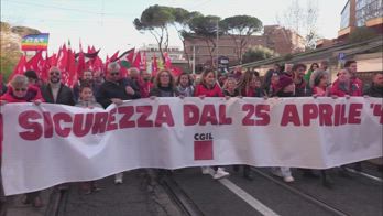 Roma, corteo contro "ddl Paura" tra tensioni e polemiche