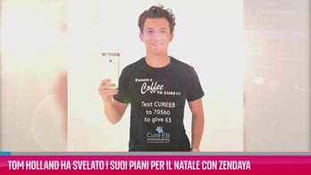 VIDEO Tom Holland svela i piani per il Natale con Zendaya