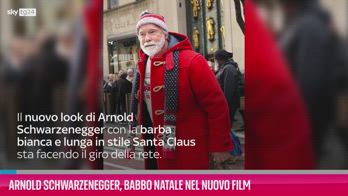 VIDEO Arnold Schwarzenegger, Babbo Natale nel nuovo film