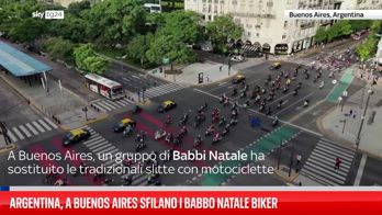 Argentina, parata di Babbi Natale in motocicletta