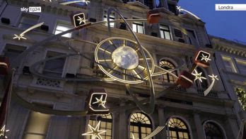 Le luminarie nel mondo che accedono il Natale