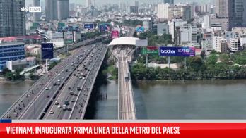 La prima linea della metropolitana del Vietnam apre dopo anni di ritardi e lavori