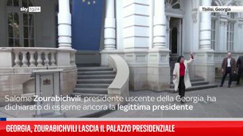 Georgia, in migliaia a Tbilisi contro insediamento nuovo presidente