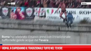 ERROR! Capodanno a Roma, il tradizionale tuffo nel Tevere