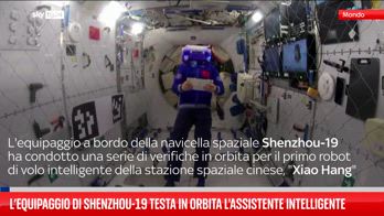 L'equipaggio della Shenzhou-19 e l'assistente intelligente