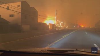 Incendio di Palisades, scena apocalittica autostrada di LA