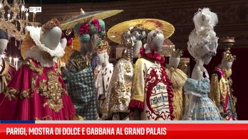 Parigi, Dolce&Gabbana rende omaggio alla cultura italiana