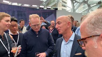 Musk vs Bezos, la competizione (anche) per il dominio spaziale