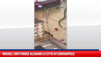 Brasile, forti piogge allagano la città di Florianopolis