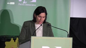 Schlein: Governo frustrato cerca nemici tra toghe e migranti