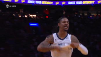 NBA, Ja Morant segna sulla sirena e batte Miami