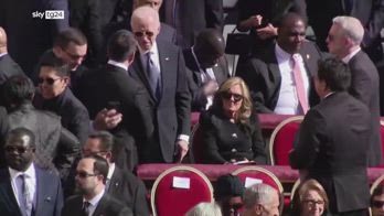 Biden e la moglie Jill ai funerali di Papa Francesco a Roma