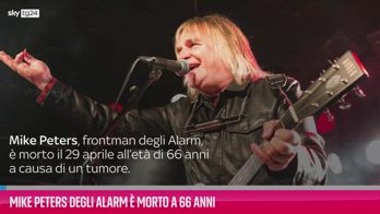 VIDEO Mike Peters degli Alarm è morto a 66 anni