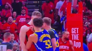 Playoff NBA, Pat Spencer espulso in gara-5