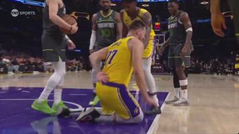 NBA, colpo alla schiena per Luka Doncic