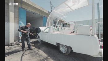 Papamobile di Papa Francesco diventa clinica mobile per Gaza
