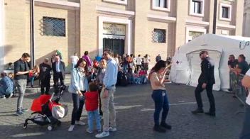 conclave-giornalisti-in-attesa-fumata