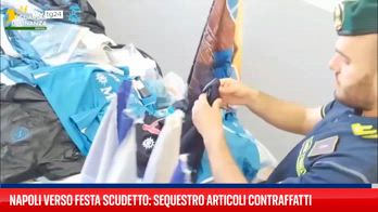 Napoli, sequestrati 20mila gadget contraffatti per lo scudetto