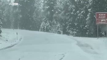 Alto Adige, torna l'inverno: neve fino a 1.600 metri