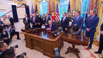 Trump: non cerco accordo con Ue, tariffa al 50%