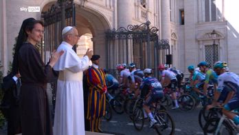 ERROR! MCH GIRO ITALIA IN VATICANO saluto Papa